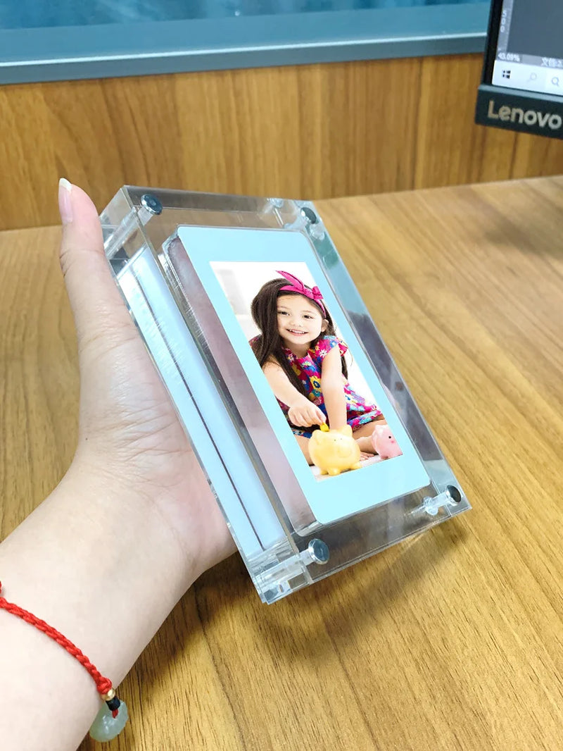 Professional Product Title: 
"5 Inch Acrylic Digital Photo Frame with IPS Screen, 2G Memory, and 1000mAh Battery"